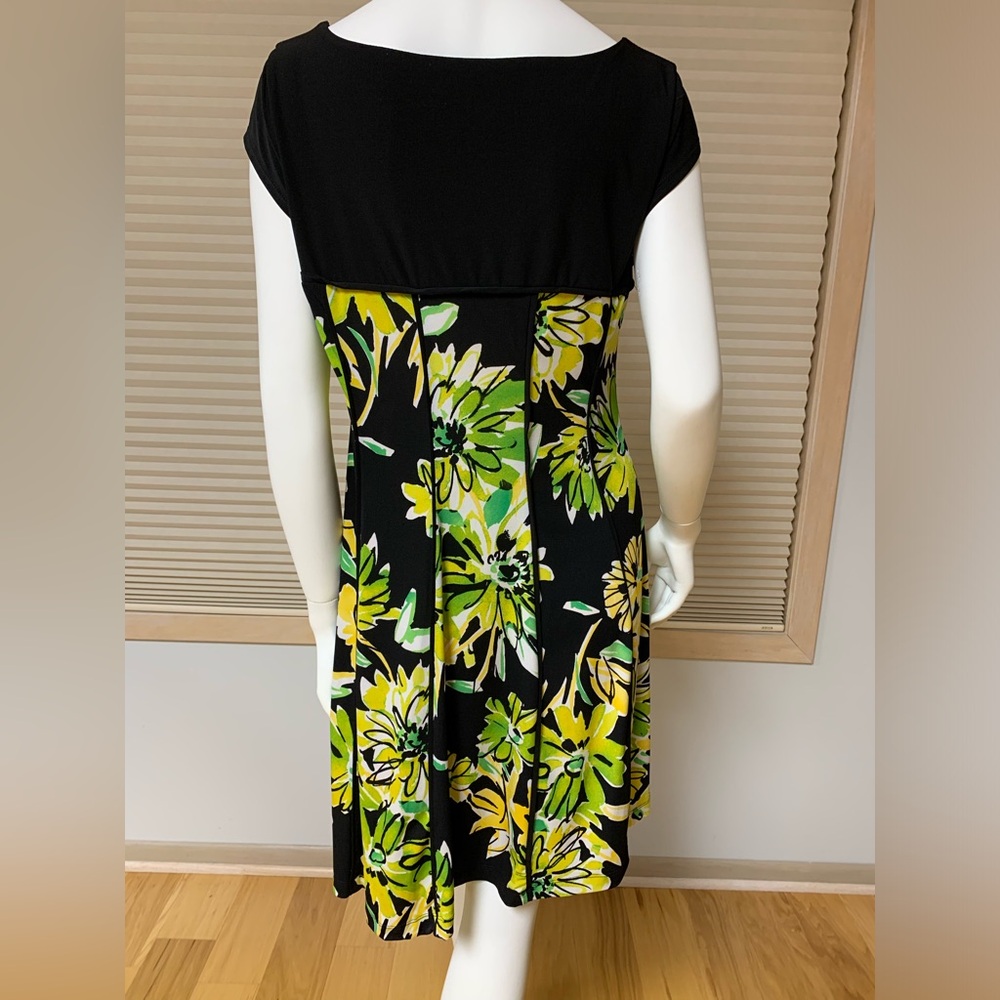Madison Leigh Women’s Size 10 Dress Like New Size Medium - Picture 2 of 7